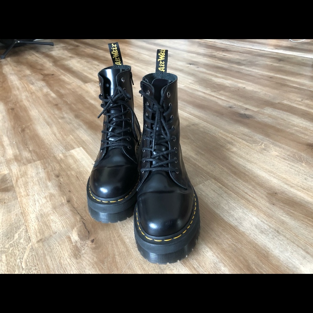 Dr. Martens Jadon